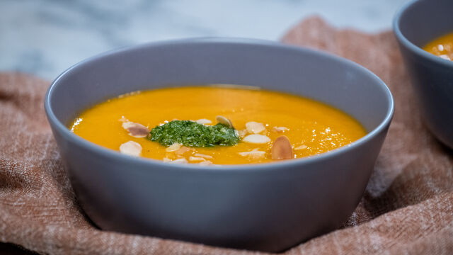 Creme de Tomate com Amêndoa Tostada