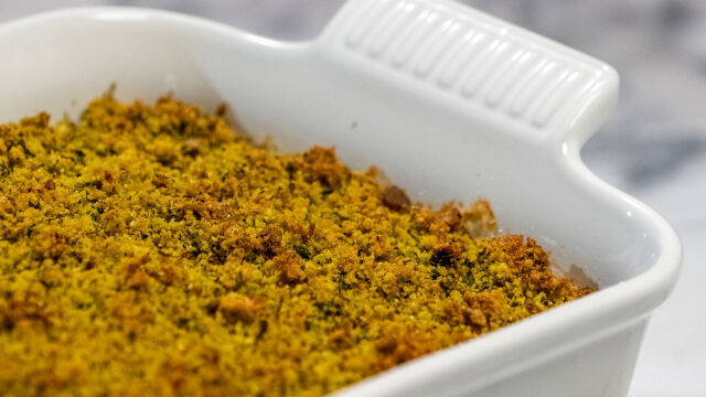 Bacalhau com Broa e Espinafres