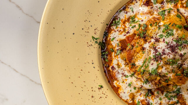 Bacalhau Estufado com Tahini, Sumac e Lima Seca