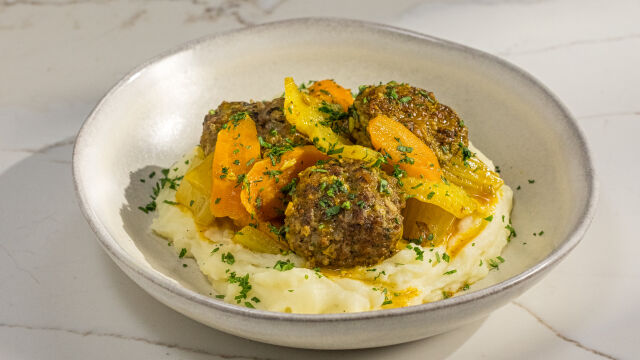 Almôndegas com Funcho e Cenoura