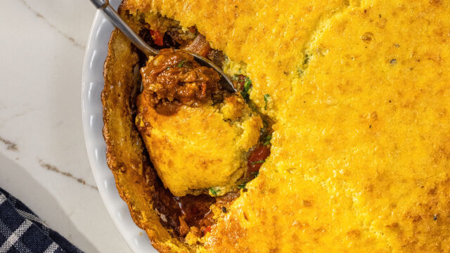 Empadão de Frango com Crocante de Milho