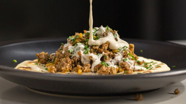 Flatbread com Novilho e Tahini