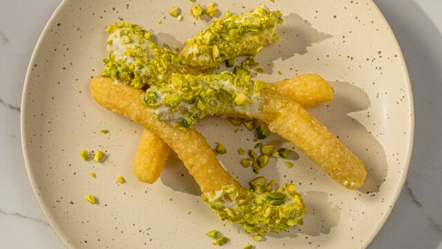 Farturas com Chocolate Branco e Pistácios