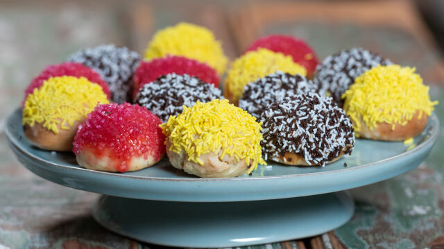 Esferas Doces com Três Coberturas