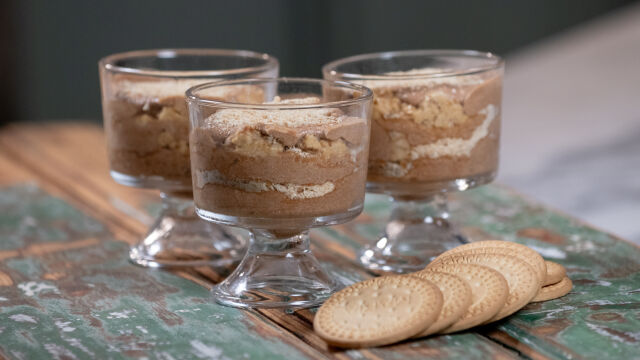 Delícia de Chocolate e Bolacha