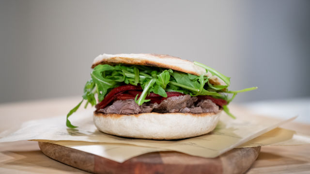 Bochechas de Porco em Bolo do Caco