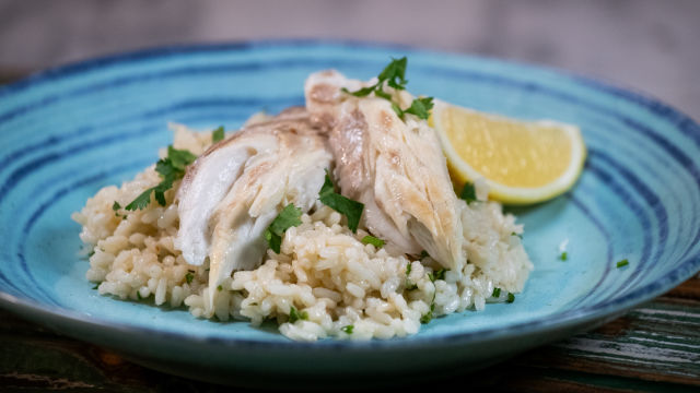Robalo ao Sal com Arroz de Coentros