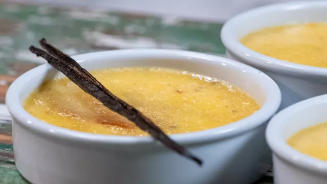 Leite-creme no Forno com Pêra