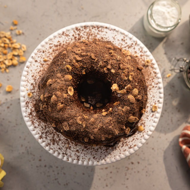 Coroa de Chocolate e Avelãs