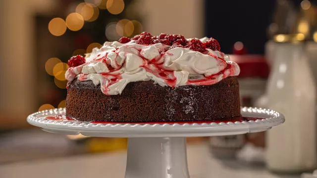 Bolo de Chocolate com Framboesas e Vinho do Porto