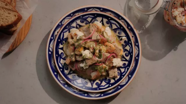 Pica-Pau de Atum com Camarão e Pickles