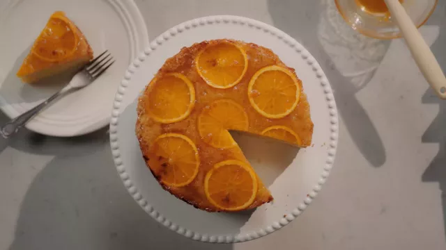 Bolo de Laranja com Calda de Laranja