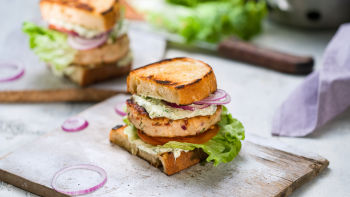 Sendviči sa pljeskavicama od ćuretine