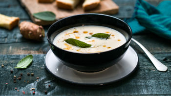 Čorba od jerusalimske artičoke sa žalfijom