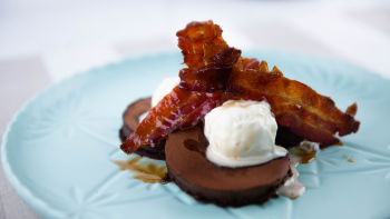 Pufnaste čokoladne palačinke