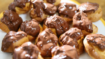 Filovane profiterole