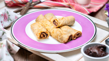 Palačinke sa domaćim čokoladnim prelivom