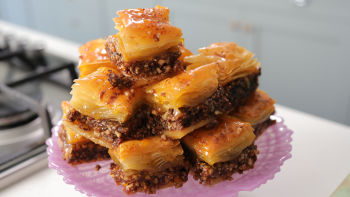 Baklava s cvetom narandže