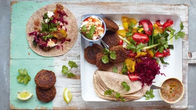 Falafel s pečenim povrćem
