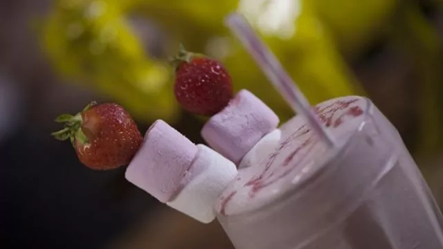 Smoothie od sira i jagoda