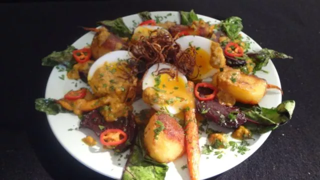 Salata sa sanšajn satai sosom
