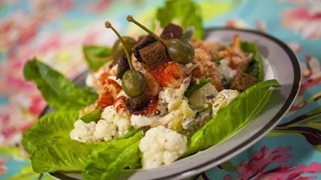 Salata od dimljene ribe i rečnog raka