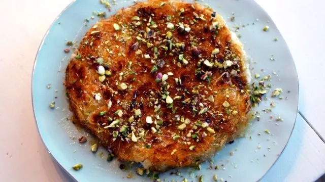 Kolač od feta sira sa sirupom