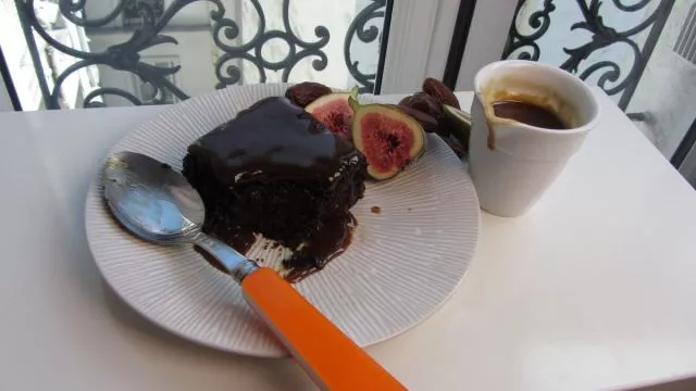 Lepljivi kolač od smokava i karamela