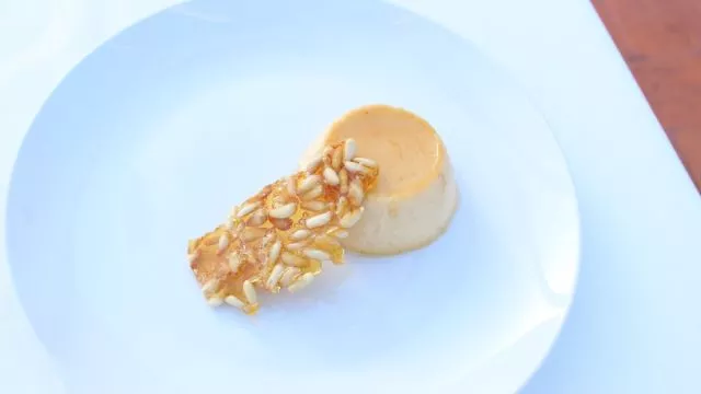Puding od alentejanskog hleba s pinjolima