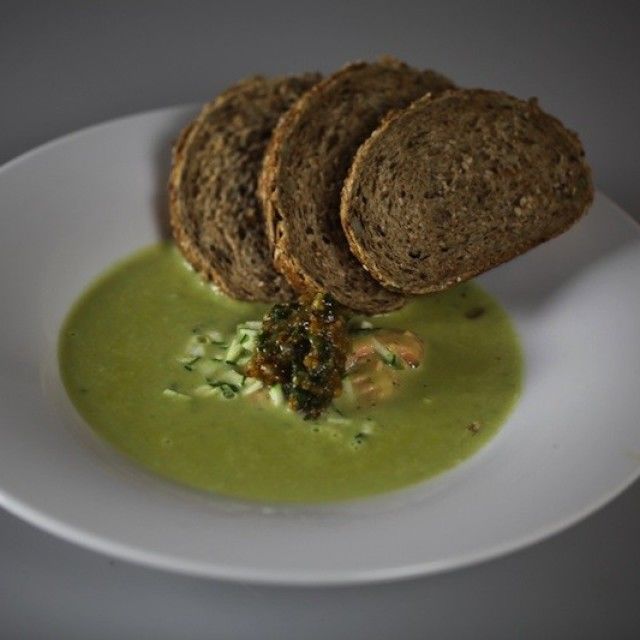 Supa od tikvica s komadićima lososa