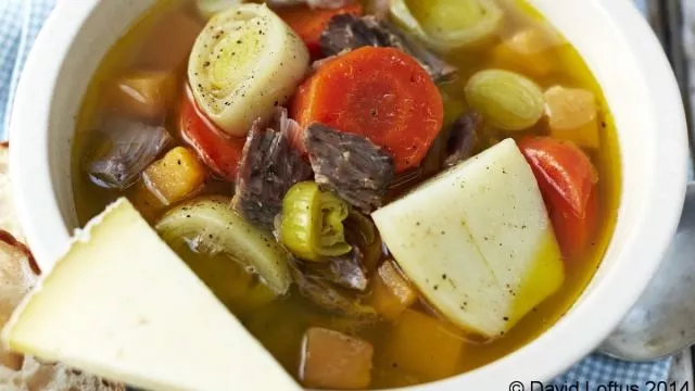 Tradicionalni velški krompir paprikaš