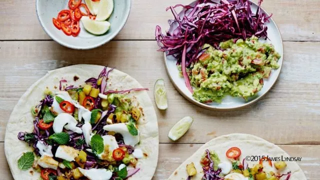 Meksički riblji takosi sa sosom od ananasa