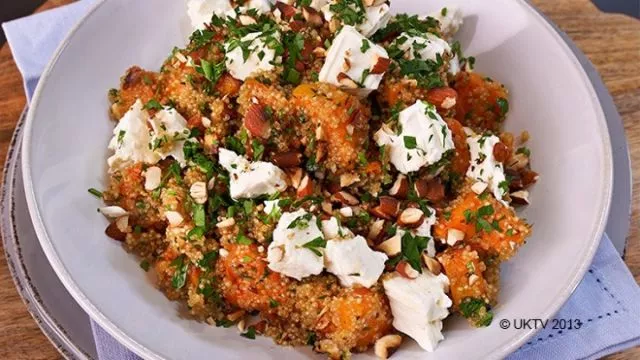 Orašasta salata od kinoe