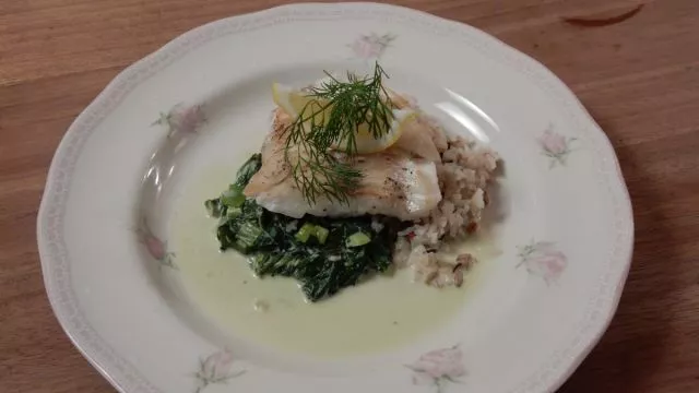 Prženi koljak s kremastim spanaćem