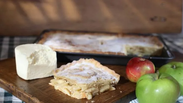 Pita s jabukama i Venslidejl sirom