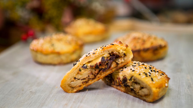 Mini-pite sa karfiolom i slaninom