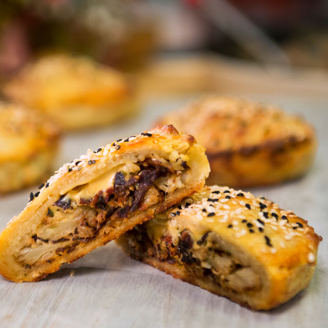 Mini-pite sa karfiolom i slaninom