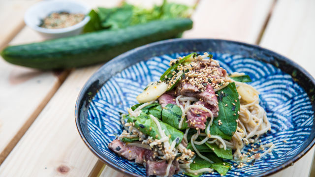 Salata od heljdinih nudli i govedine