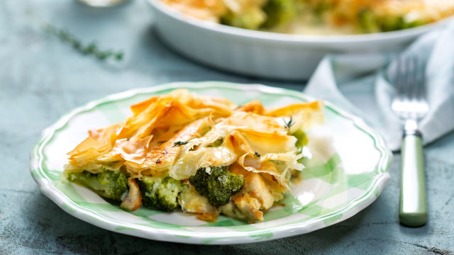 Pita od piletine i brokolija