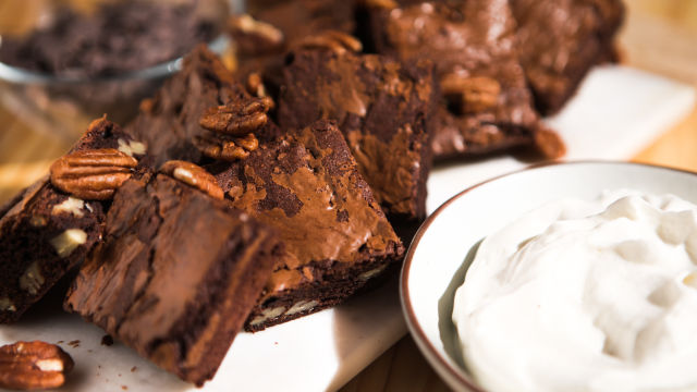 Čokoladni brauni sa pekan orasima