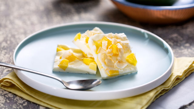 Kocke sladoleda sa mangom