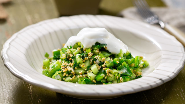 Salata od bulgura i krastavaca