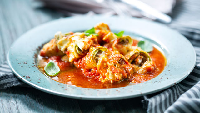 Pečene rolnice od tikvica sa mlevenim mesom