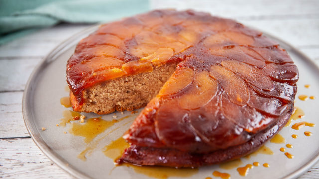 Torta od jabuka i karamele