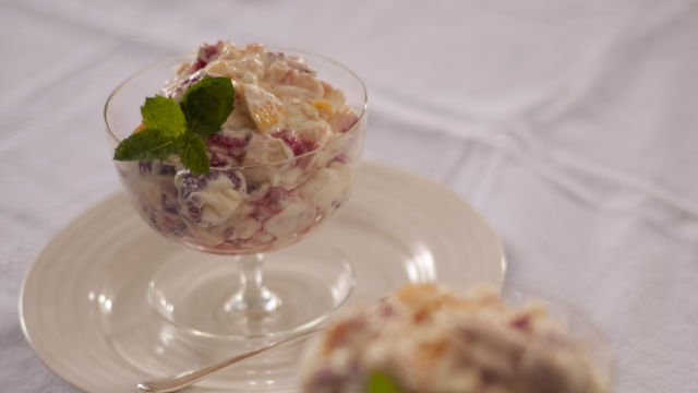 Voćna salata od manga i malina