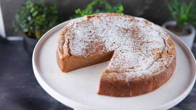 Čokoladna torta s karamelom