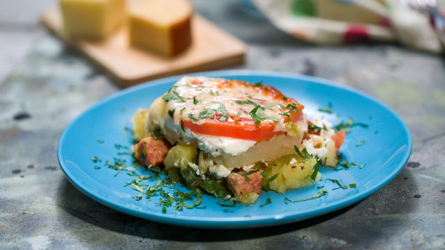 Krompir i sir musaka (gratin) s kobasicom