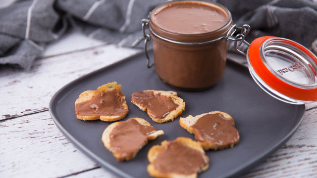 Namaz od čokolade i lešnika