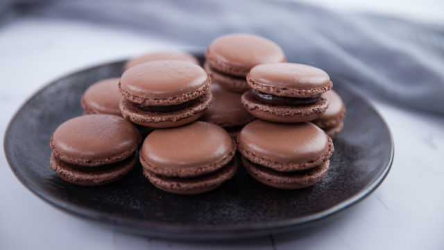 Čokoladni francuski makaron