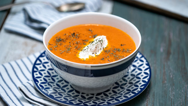 Topla paradajz čorba